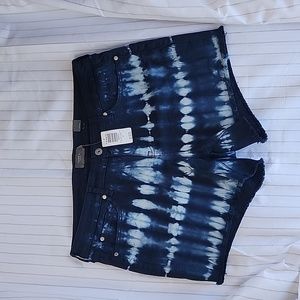 Torrid blue jean shorts, new